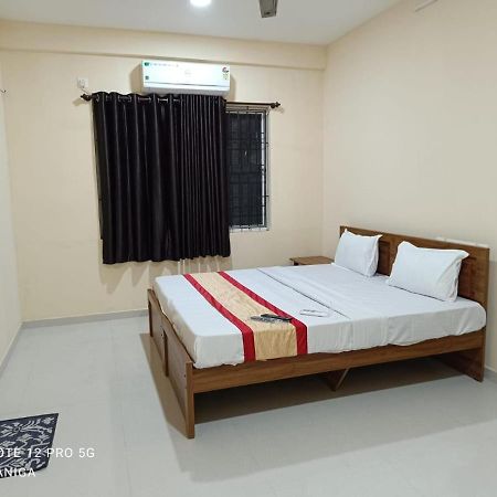 Premier Inn Lodge Mangalore Exterior photo