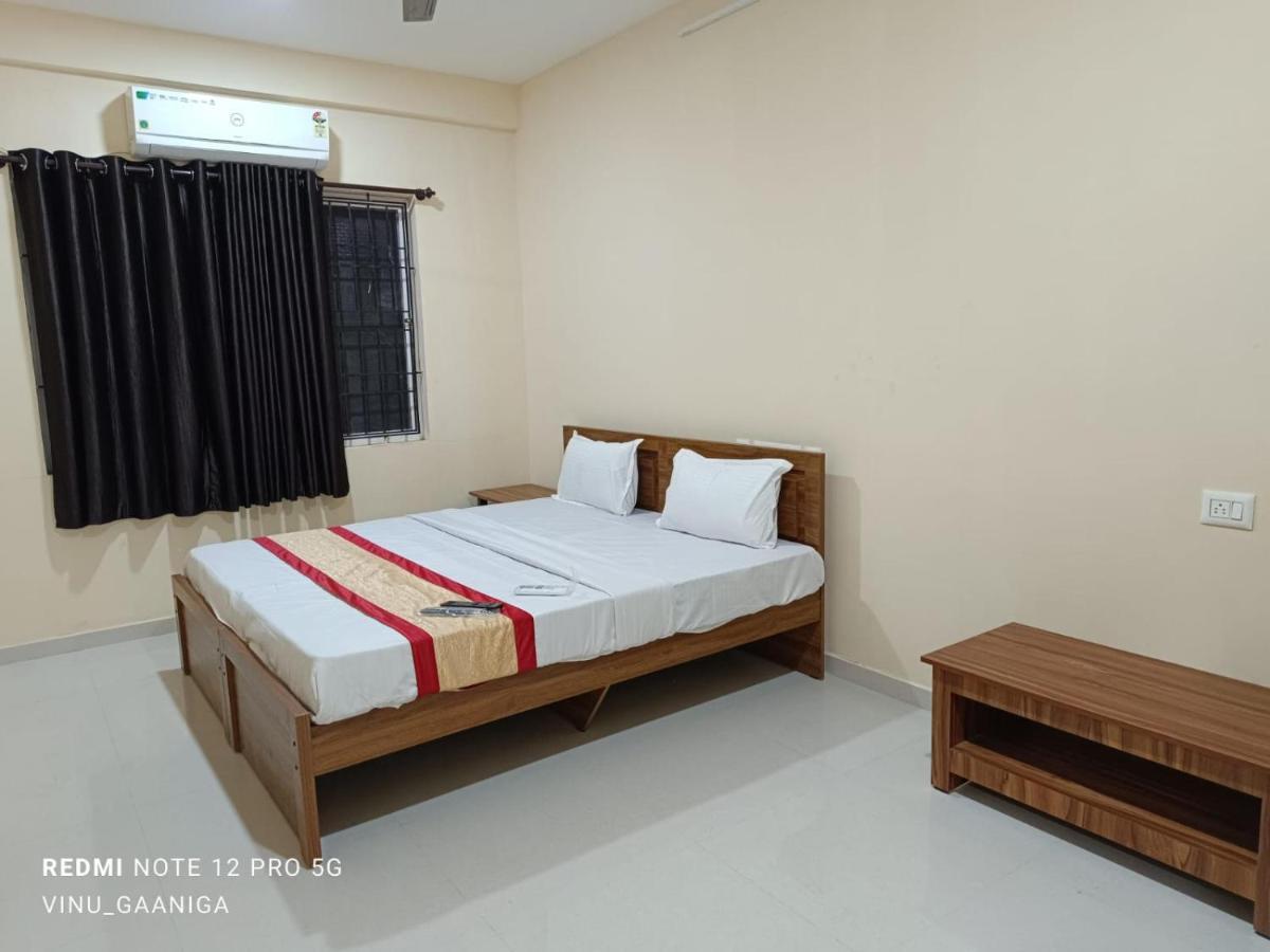 Premier Inn Lodge Mangalore Exterior photo